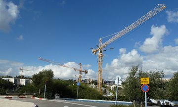 4237961029